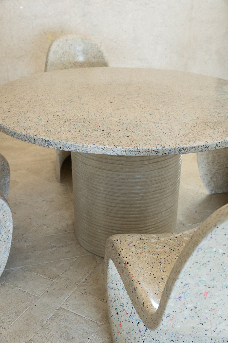 Round Dining Table (Top & Base) - Image 3